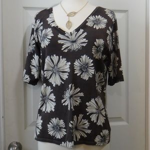 TALBOTS - Fabulous Flowers Short Sleeve Top